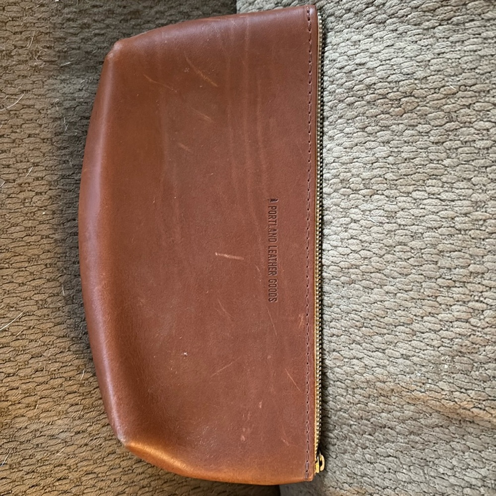 Portland Leather pouch